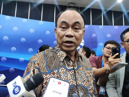 Jaksa Dakwa 15 Orang Suap Blokir Judi Online - Eks Menkominfo (sekarang menjabat Menteri Koperasi) Budi Arie. Foto: Metro TV/Vania Liu.