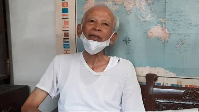 Ir. Kasmudjo saat menceritakan momen saat dikunjungi Presiden ke-7 Republik Indonesia, Joko Widodo. (Sumber: KOMPAS.COM/YUSTINUS WIJAYA KUSUMA)