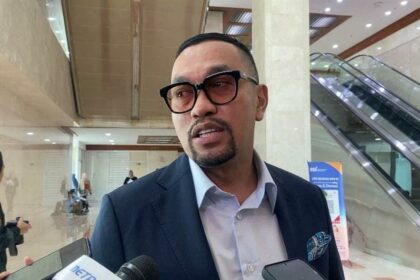 Sahroni Desak Polisi Usut Kasus Nonhalal. Foto: (KOMPAS.com/ADHYASTA DIRGANTARA)