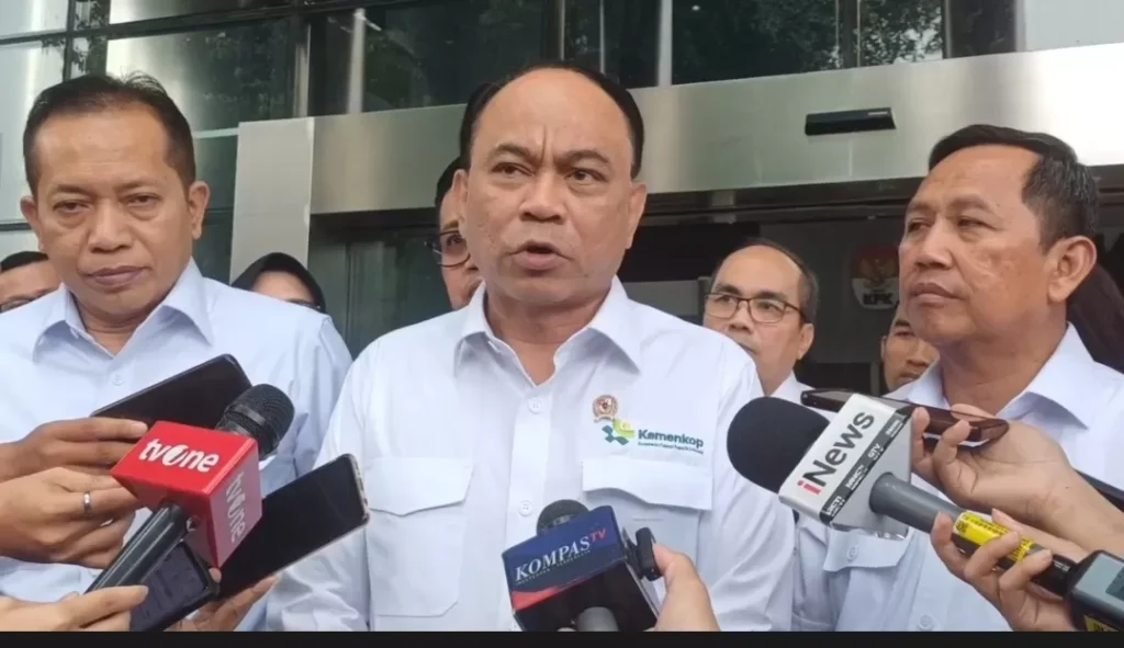 Mantan Menteri Komunikasi dan Informatika (Menkominfo) Budi Arie Setiadi di Gedung Merah Putih KPK, Jakarta, Rabu (21/5). (Muhammad Ridwan/JawaPos.com)