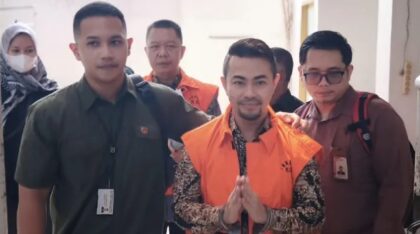 "Korupsi di Balik 'Bantuan' untuk Wartawan & Ormas: Pengakuan Menohok di Sidang Tipikor Pekanbaru"