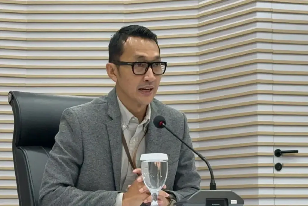 Juru Bicara Komisi Pemberantasan Korupsi Budi Prasetyo saat memberikan keterangan di Gedung Merah Putih KPK, Jakarta, Kamis (26/6/2025). (ANTARA/Rio Feisal)