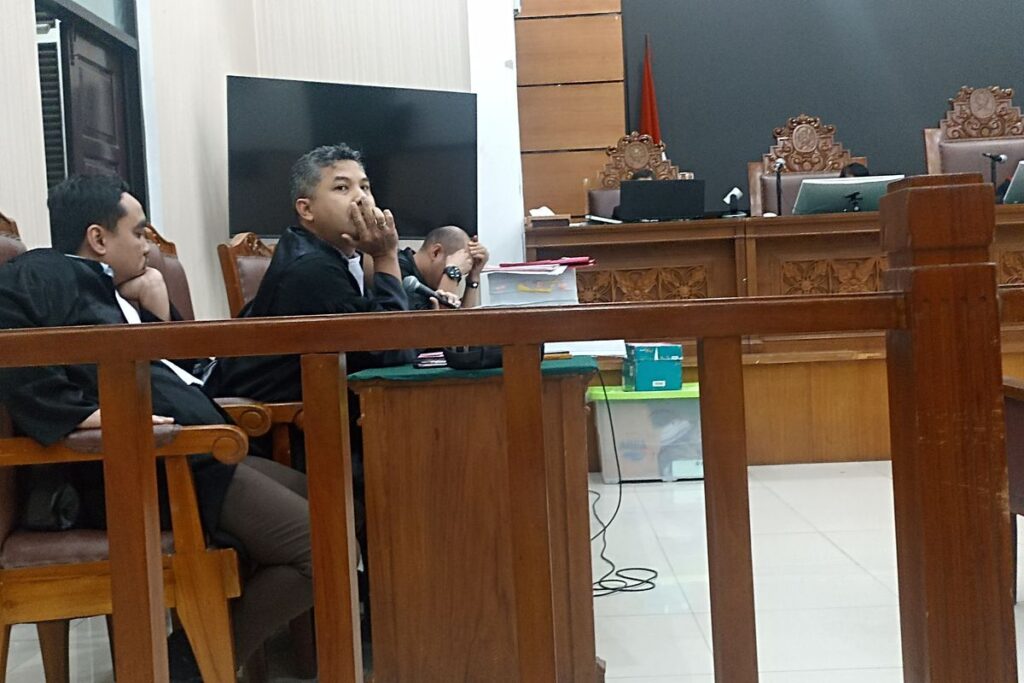Jaksa Penuntut Umum (JPU) memcecar pertanyaan kepada saksi ahli dalam persidangan judol komdigi(Hafizh Wahyu Darmawan)
