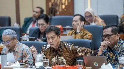 Menkes Budi sebut dari 2023-2025 menerima 51 laporan dugaan malpraktik dalam rapat kerja bersama Komisi IX DPR RI di Kompleks Parlemen, Senayan, Jakarta, pada Rabu (2/7/2025). (Dok Kemenkes RI)