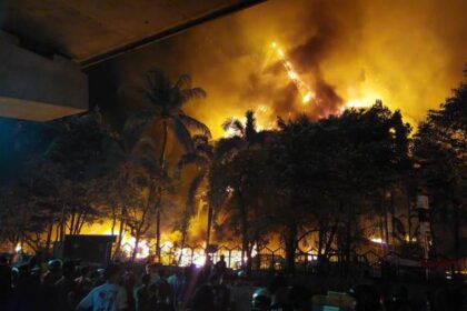 Penampakan gedung DPRD Makassar, Jl AP Pettarani, hangus dibakar massa, Jumat (29/8/2025). Kompas.com