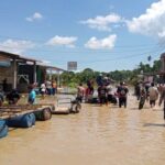 Banjir menggenangi badan jalan nasional Aceh-Sumut di Desa Ladang Rimba, Kecamatan Trumon Tengah, Kabupaten Aceh Selatan, Sabtu (29/11/2025). (ANTARA/HO-Camat Trumon Tengah/pri)