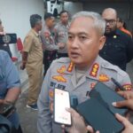 Kapolresta Sleman, Kombes Pol Edy Setyanto Erning Wibowo, saat menemui wartawan di Kantor Kalurahan Glagaharjo, Kapanewon Cangkringan, Kabupaten Sleman. Senin (11/08/2025).(KOMPAS.COM/YUSTINUS WIJAYA KUSUMA)