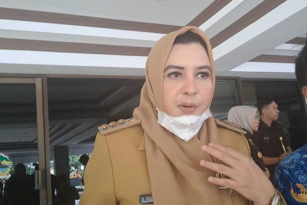 Bupati Pekalongan Fadia A Rafiq usai Rapat Koordinasi Mudik Lebaran 2025 di Gradhika Bhakti Praja, Kompleks Kantor Gubernur Jateng, Senin (17/3/2025).(KOMPAS.COM/Titis Anis Fauziyah)