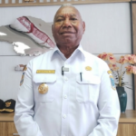 Drs Dominggus Mandacan M.Si. headlinesia.com