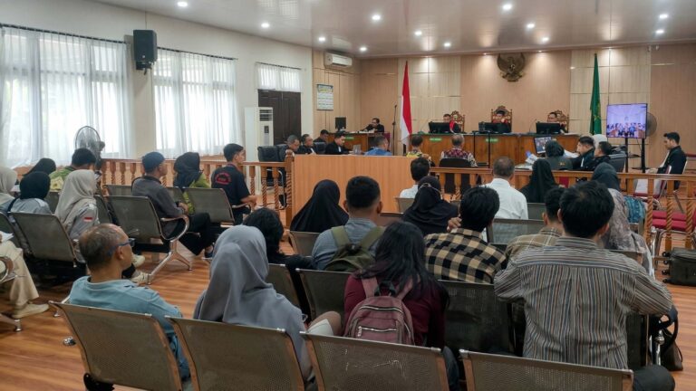 Sidang Kasus Korupsi PUPR Provinsi Riau. Headlinesia.com