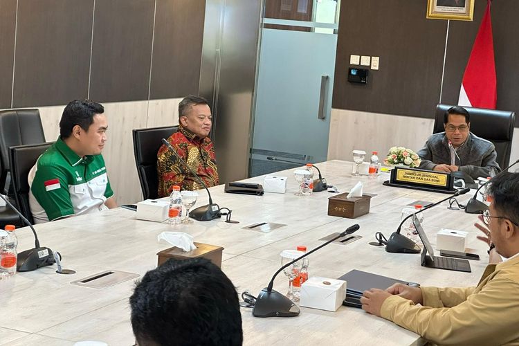 Bobibos dipaparkan ke Ditjen Migas ESDM dan segera diuji jalan. Pemerintah tekankan semua inovasi wajib lolos uji teknis.BOBIBOS dipaparkan ke Ditjen Migas ESDM dan segera diuji jalan. Pemerintah tekankan semua inovasi wajib lolos uji teknis.(Bobibos)