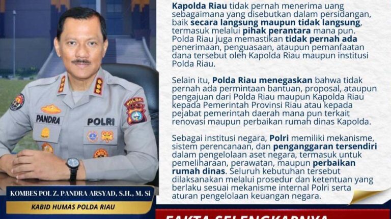 Konferensi pers Polda Riau tentang keterangan Thomas Larfo