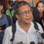 rocky gerung hadiri sidang nadiem makarim. foto_wartakota