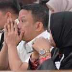 Dani M Nursalam menjempput uang pakai kode volcom dan simpan uang 1 milyar dirumahnya. headlinesia.com/Amriyadi