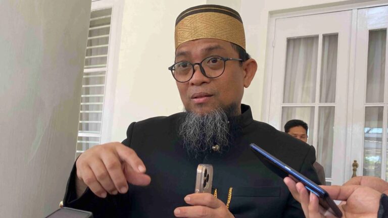 Kepala Dinas Pendidikan Sulaweasi Selatan Iqbal
