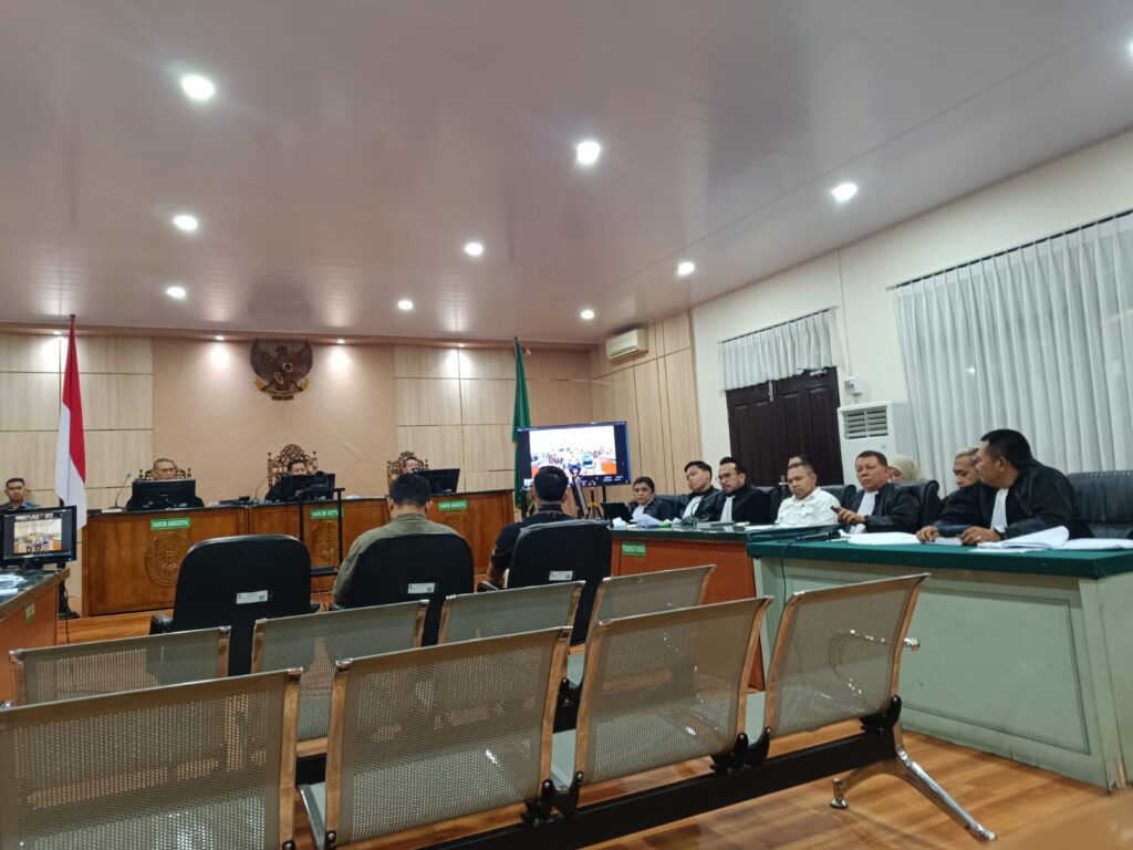 Kesaksian Tata Maulana di Sidang Gubernur Non Aktif Abdul Wahid. Wan Rais/headlinesia.com
