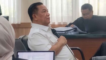 SF Hariyanto saat menjadi saksi di persidangan dugaan kasus korupsi dinas pupr pkpp provinsi riau