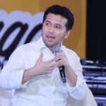 Emil Dardak saat menghadari talkshow pada penutupan PKKMB (foto: PKIP UNAIR)