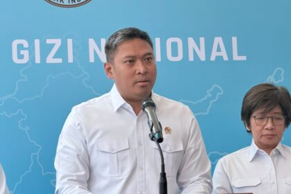 Kepala Badan Gizi Nasional (BGN) Sudaryono dalam konferensi pers, di Kantor BGN, Jakarta Pusat, Senin (27/7/2026).(KOMPAS.com/FIRDA JANATI)